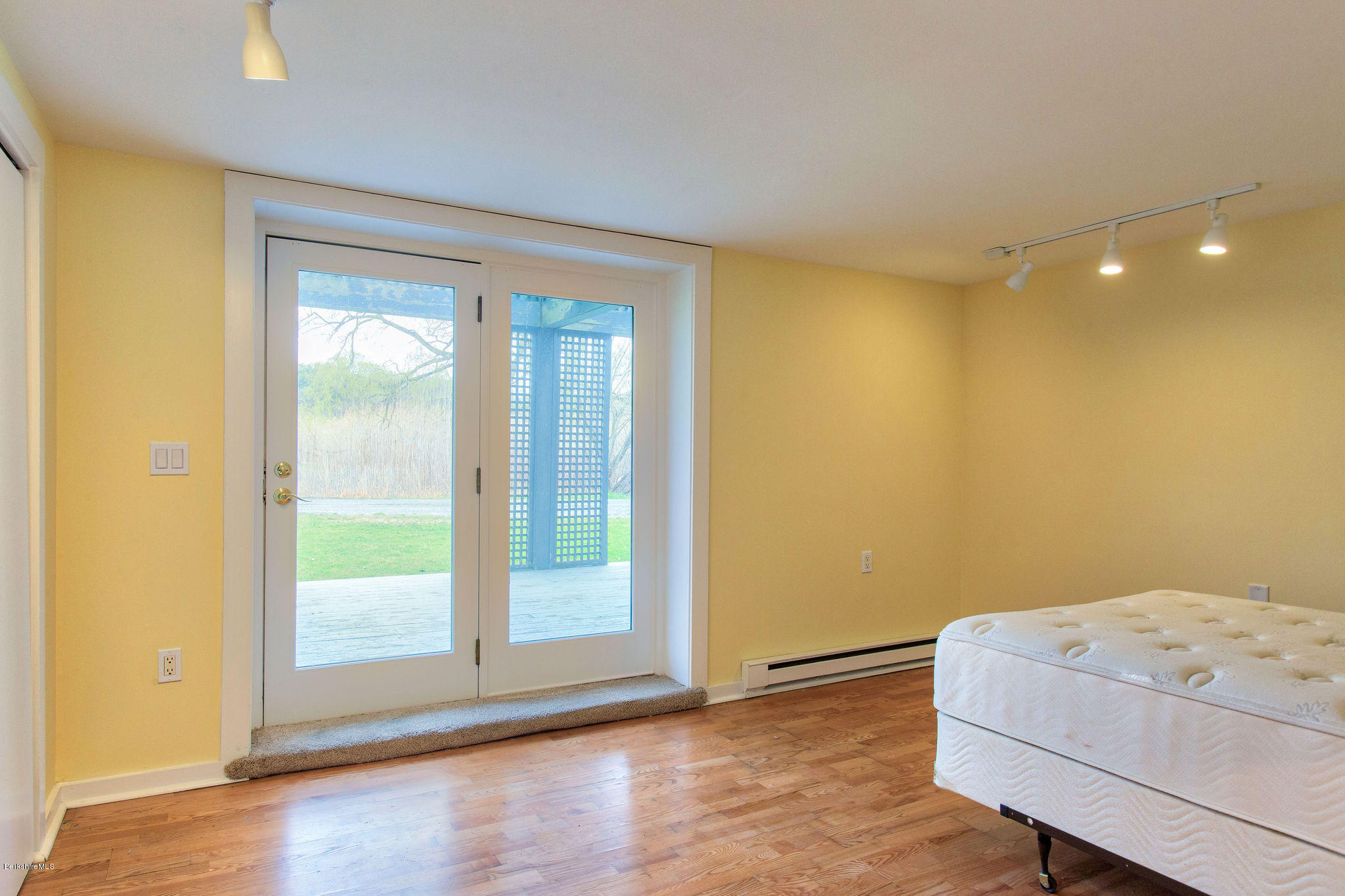 2 Wallace Road, Unit 1E Stockbridge, MA 01262 - Photo 14 of 22 Bedroom
