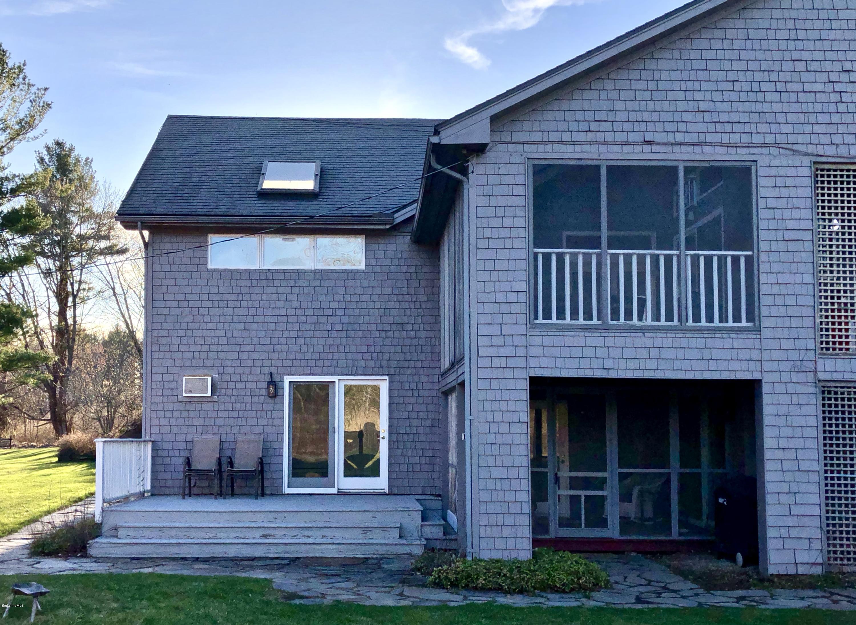 2 Wallace Road, Unit 1E Stockbridge, MA 01262 - Photo 4 of 22 Heron Pond - First Floor End Unit