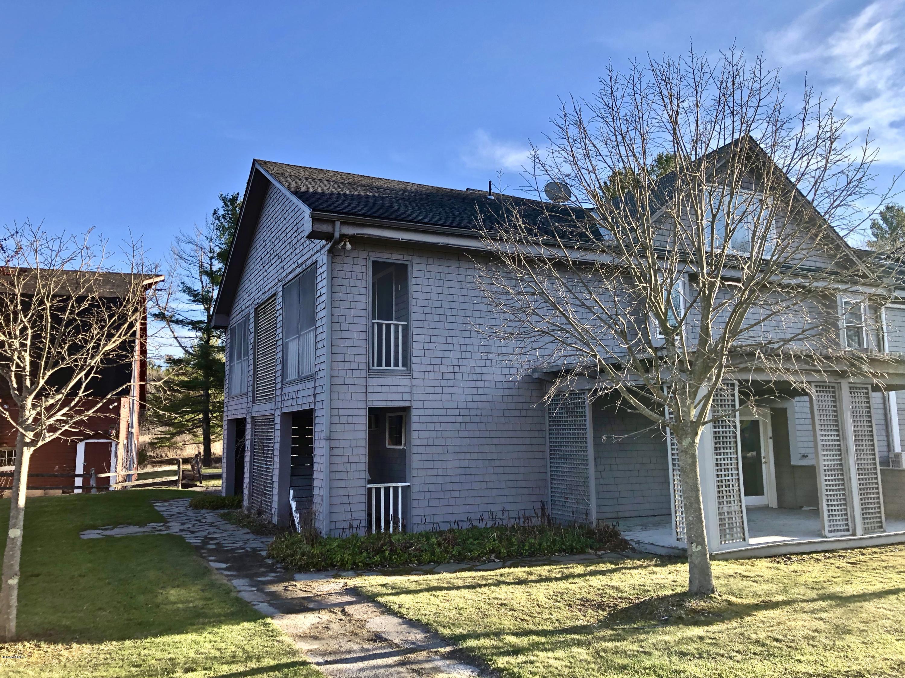 2 Wallace Road, Unit 1E Stockbridge, MA 01262 - Photo 5 of 22 Heron Pond - First Floor End Unit