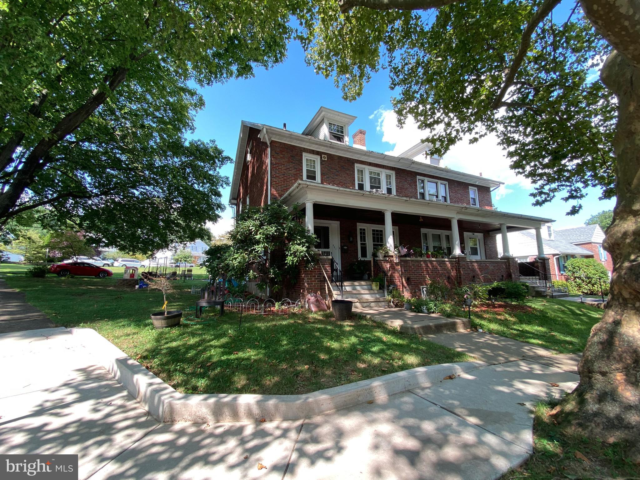 601 Meade Terrace Reading, PA 19607 - Photo 1 of 7 Gallery Image 1