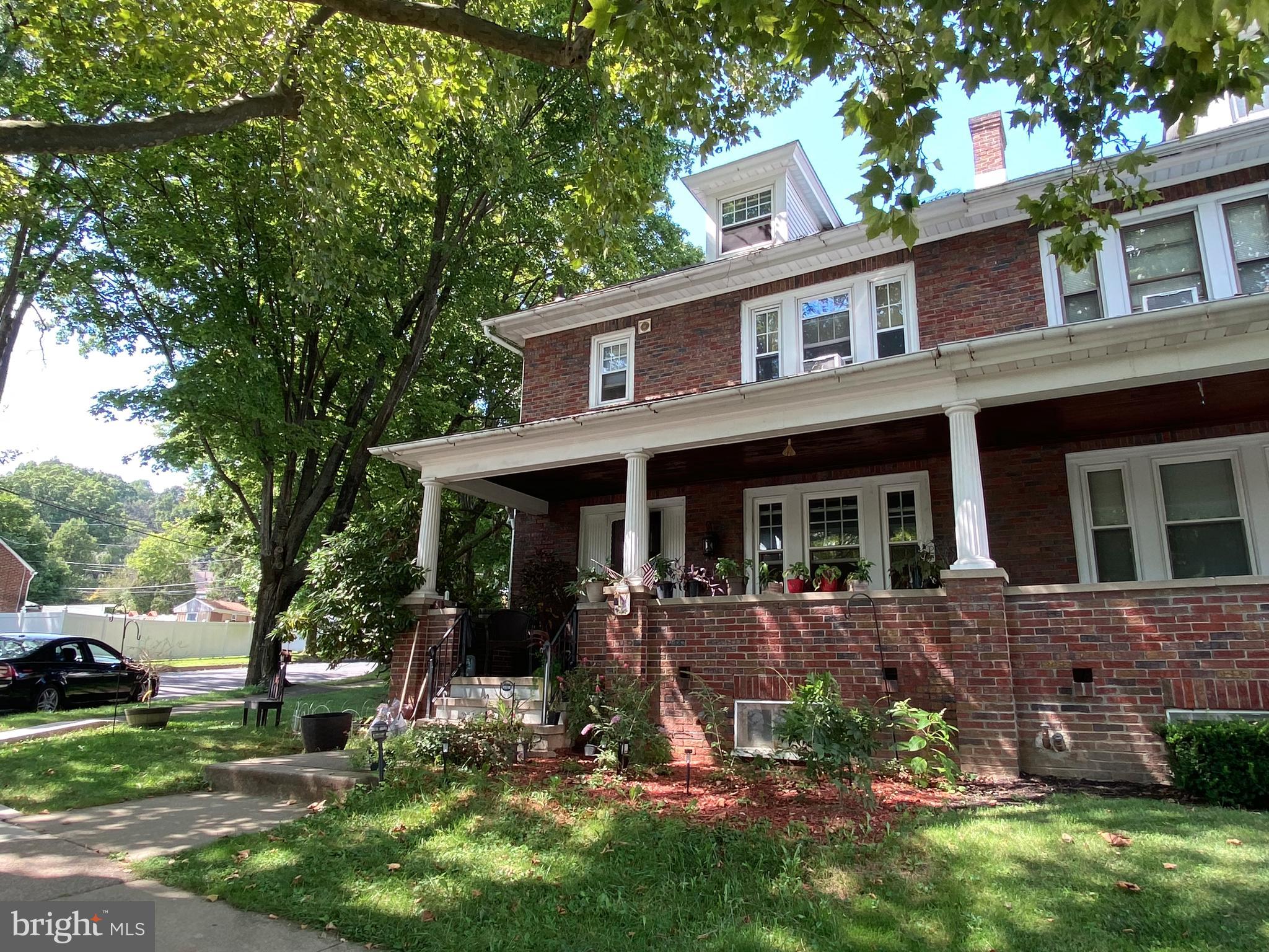 601 Meade Terrace Reading, PA 19607 - Photo 4 of 7 Gallery Image 4