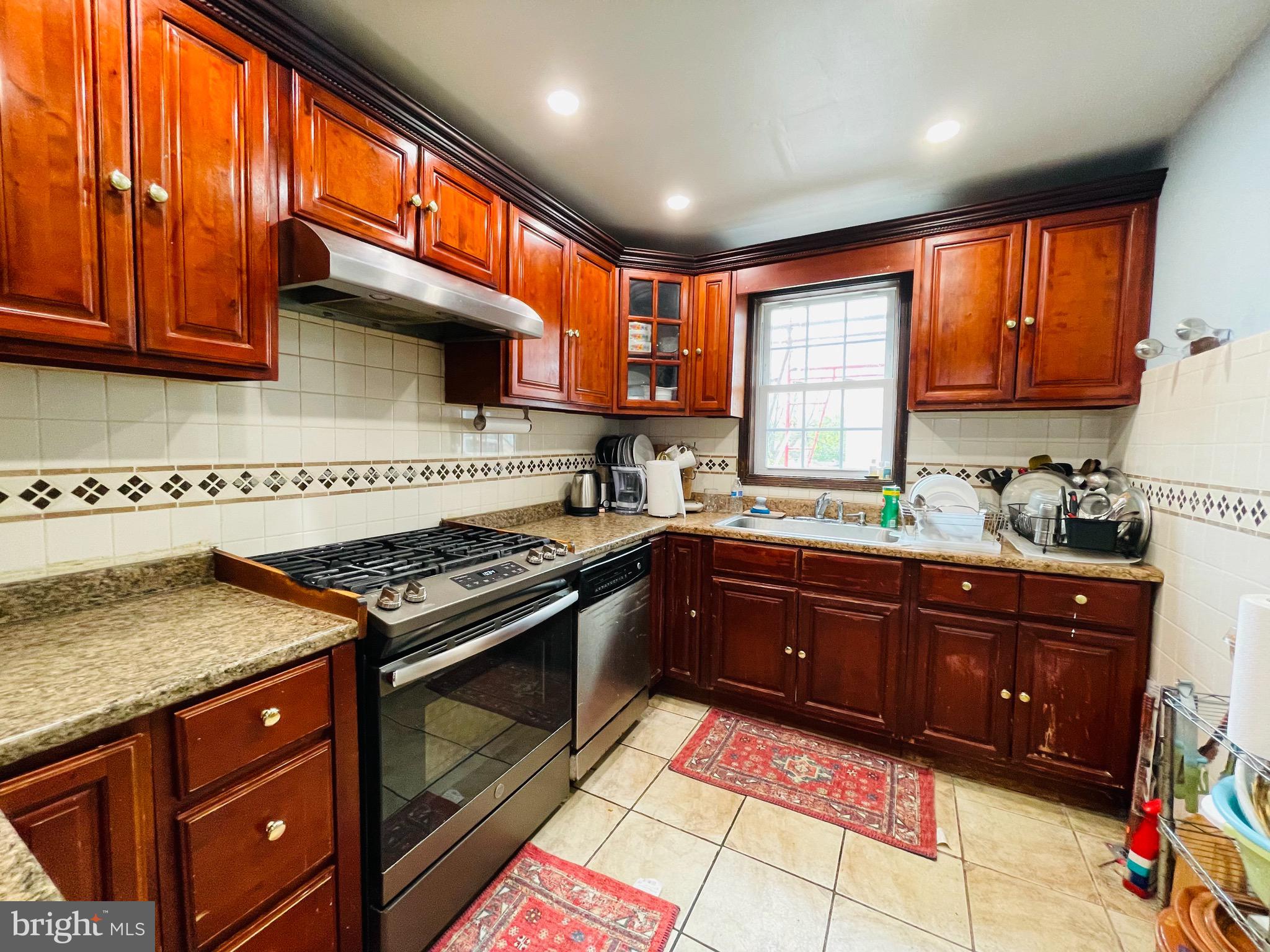 9 Englewood Road Upper Darby, PA 19082 - Photo 14 of 40