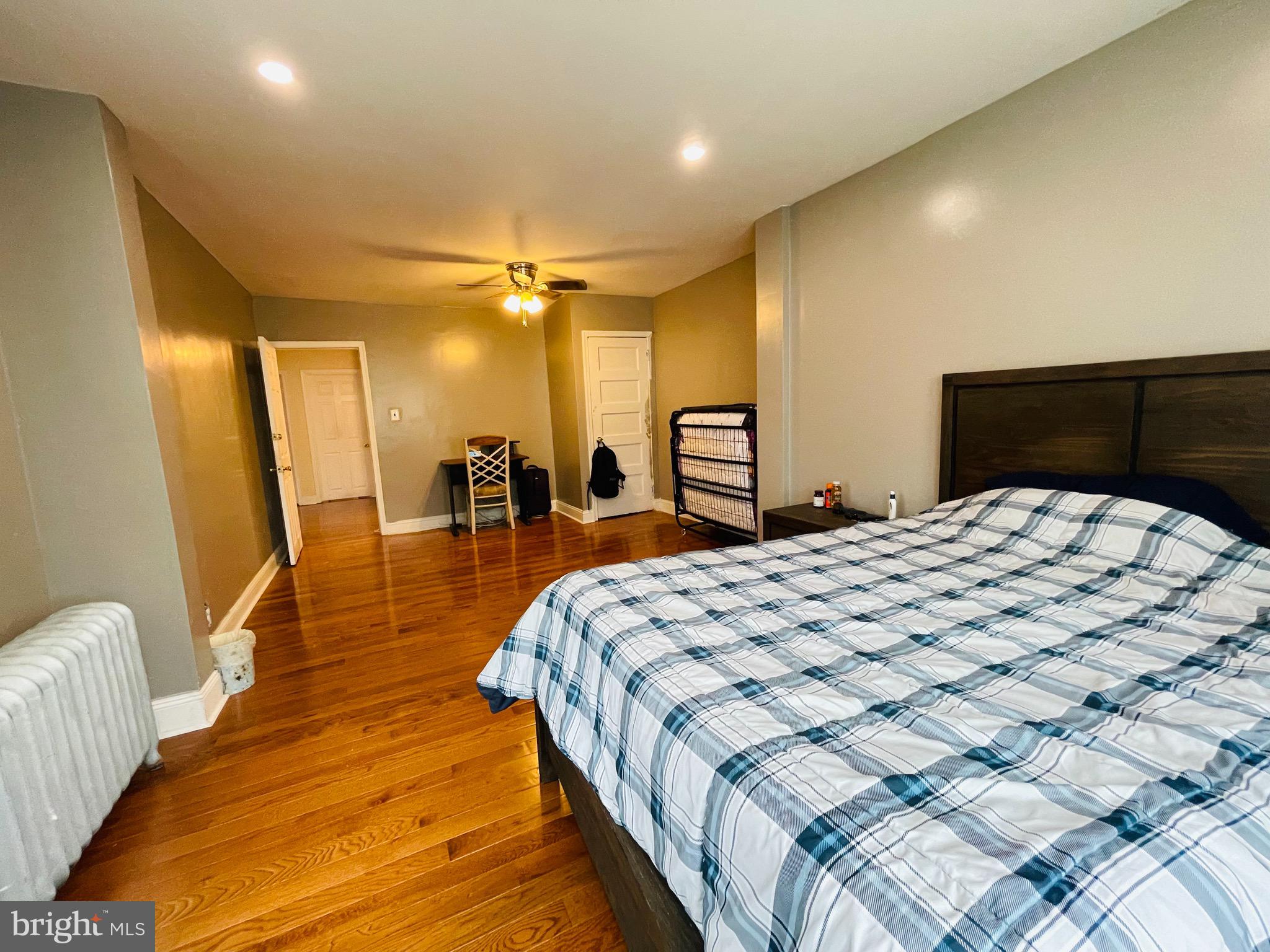 9 Englewood Road Upper Darby, PA 19082 - Photo 21 of 40 Room1