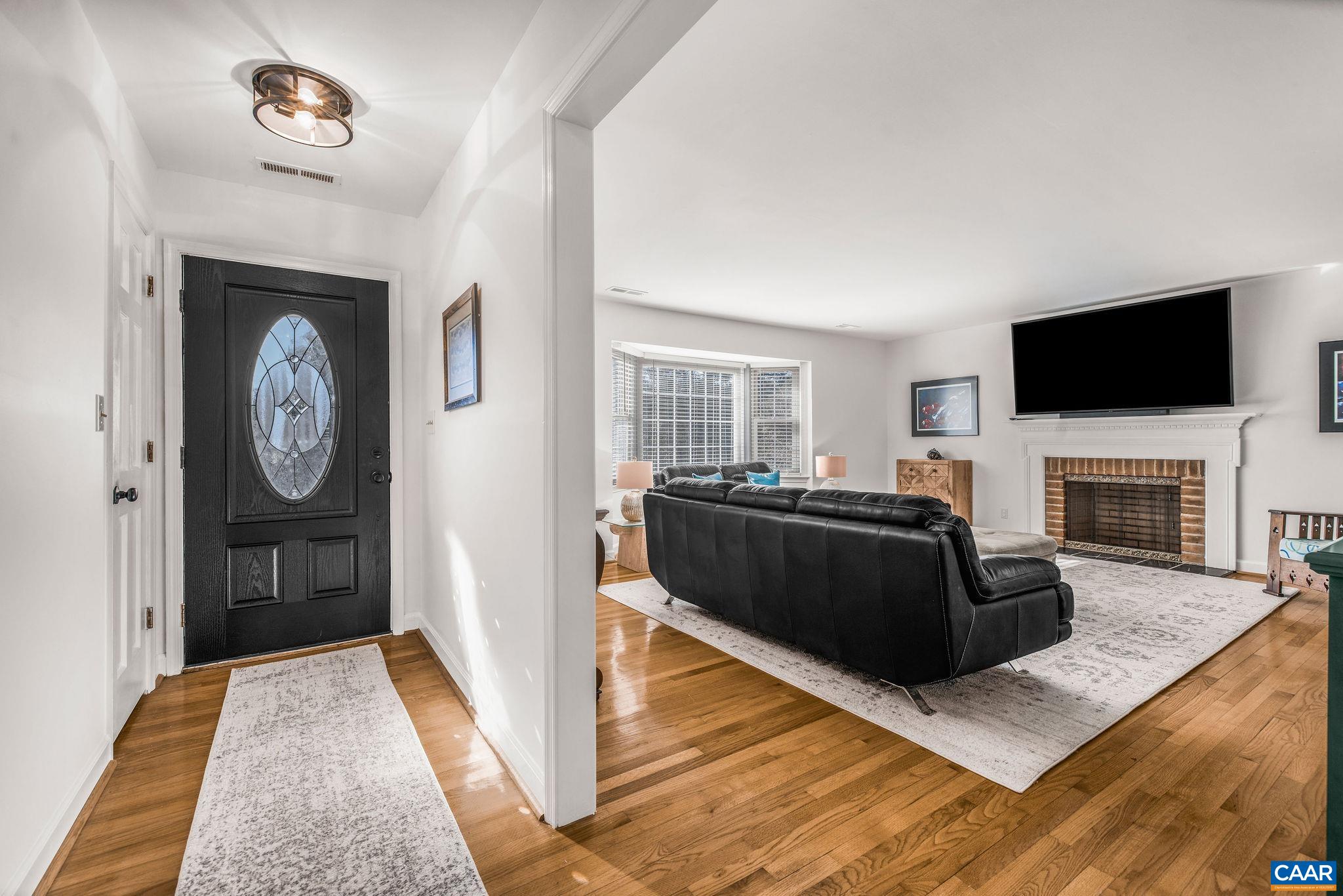 310 Dover Road Charlottesville, VA 22901 - Photo 5 of 54