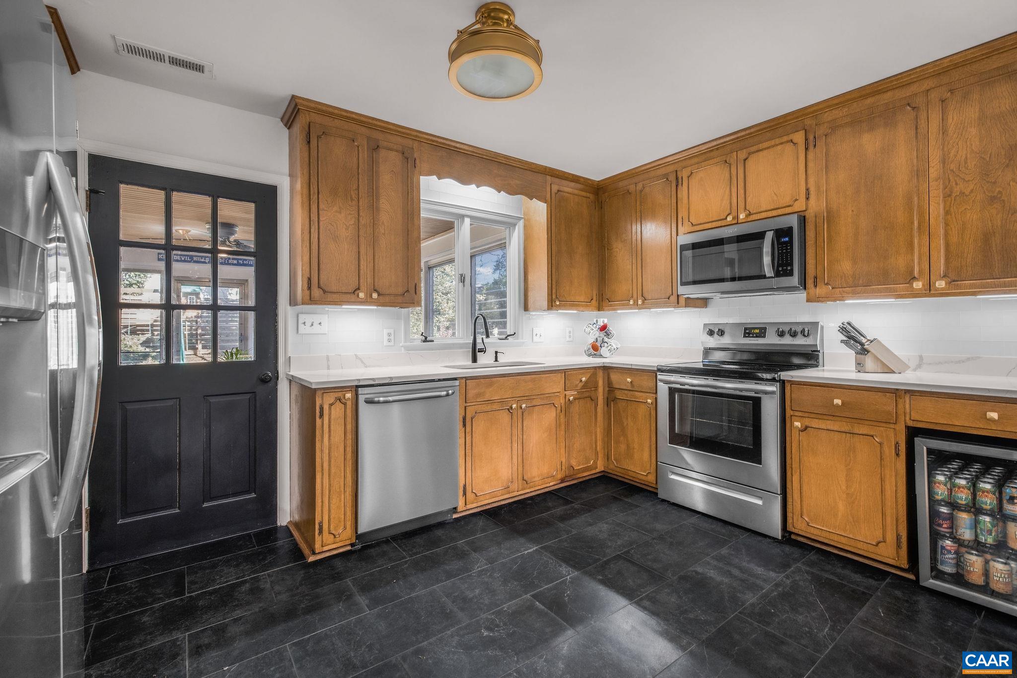 310 Dover Road Charlottesville, VA 22901 - Photo 8 of 54