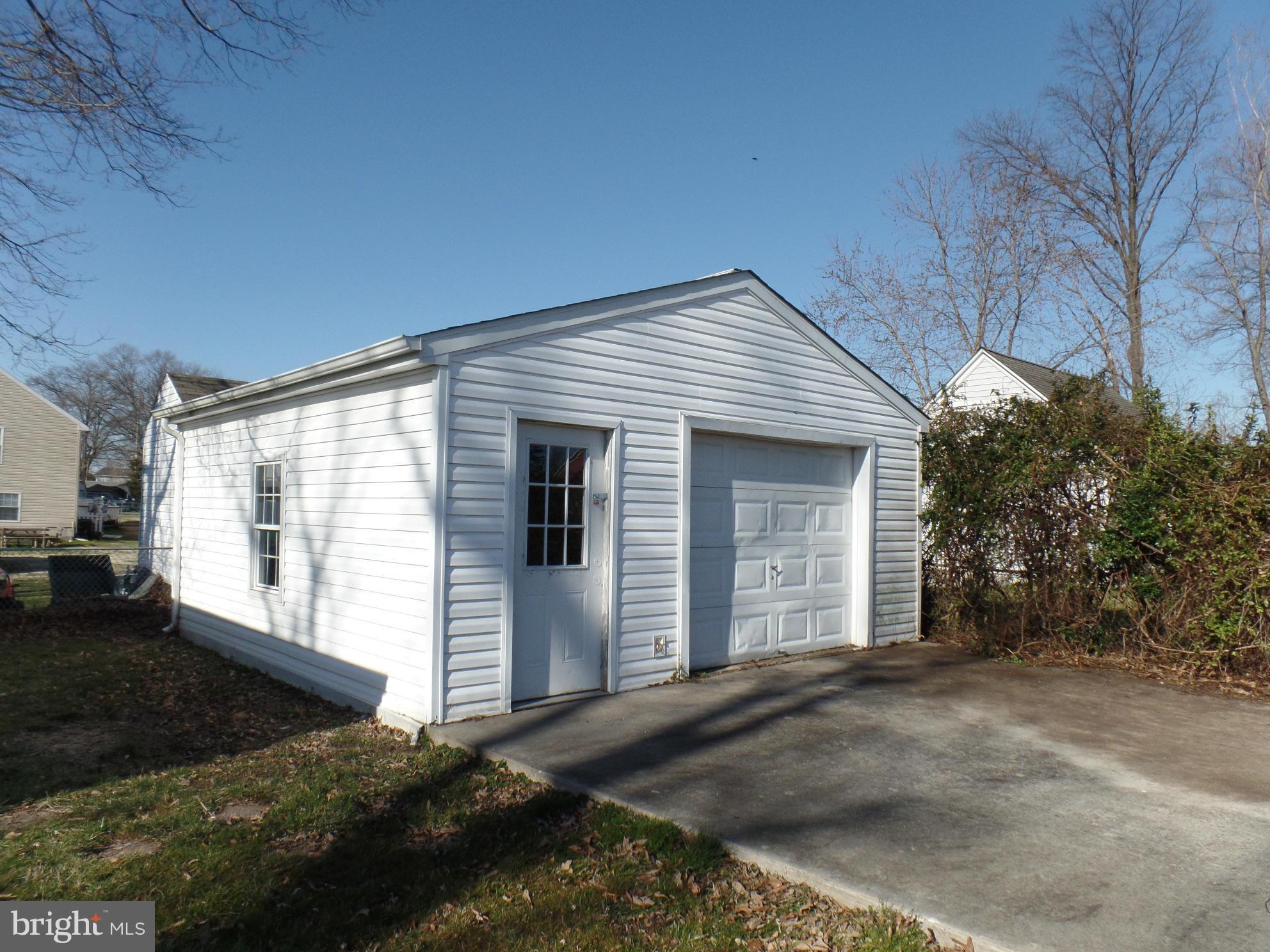 1452 Kent Road Essex, MD 21221 - Photo 15 of 21 Detached Garage