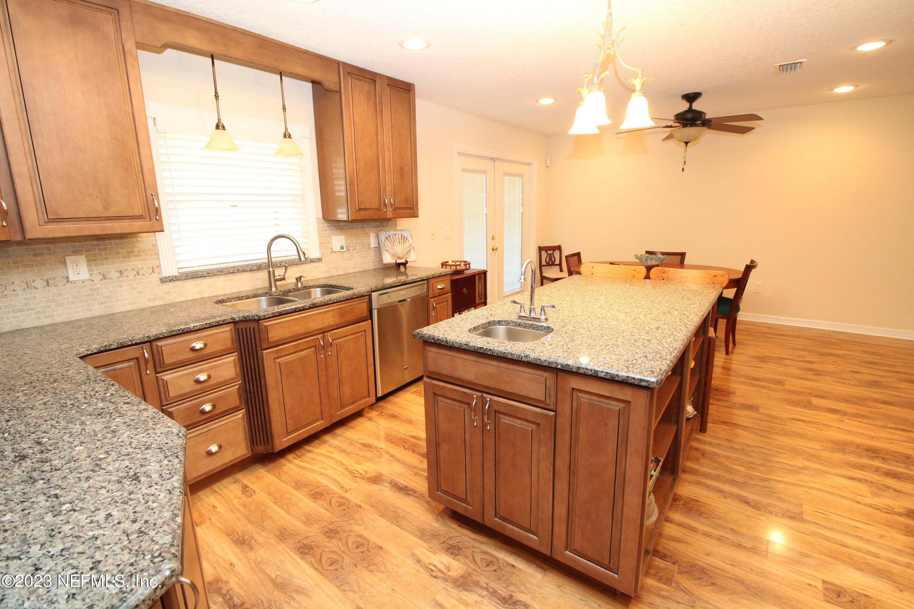 115 Porpoise Road St. Augustine, FL 32086 - Photo 11 of 41 Large Island