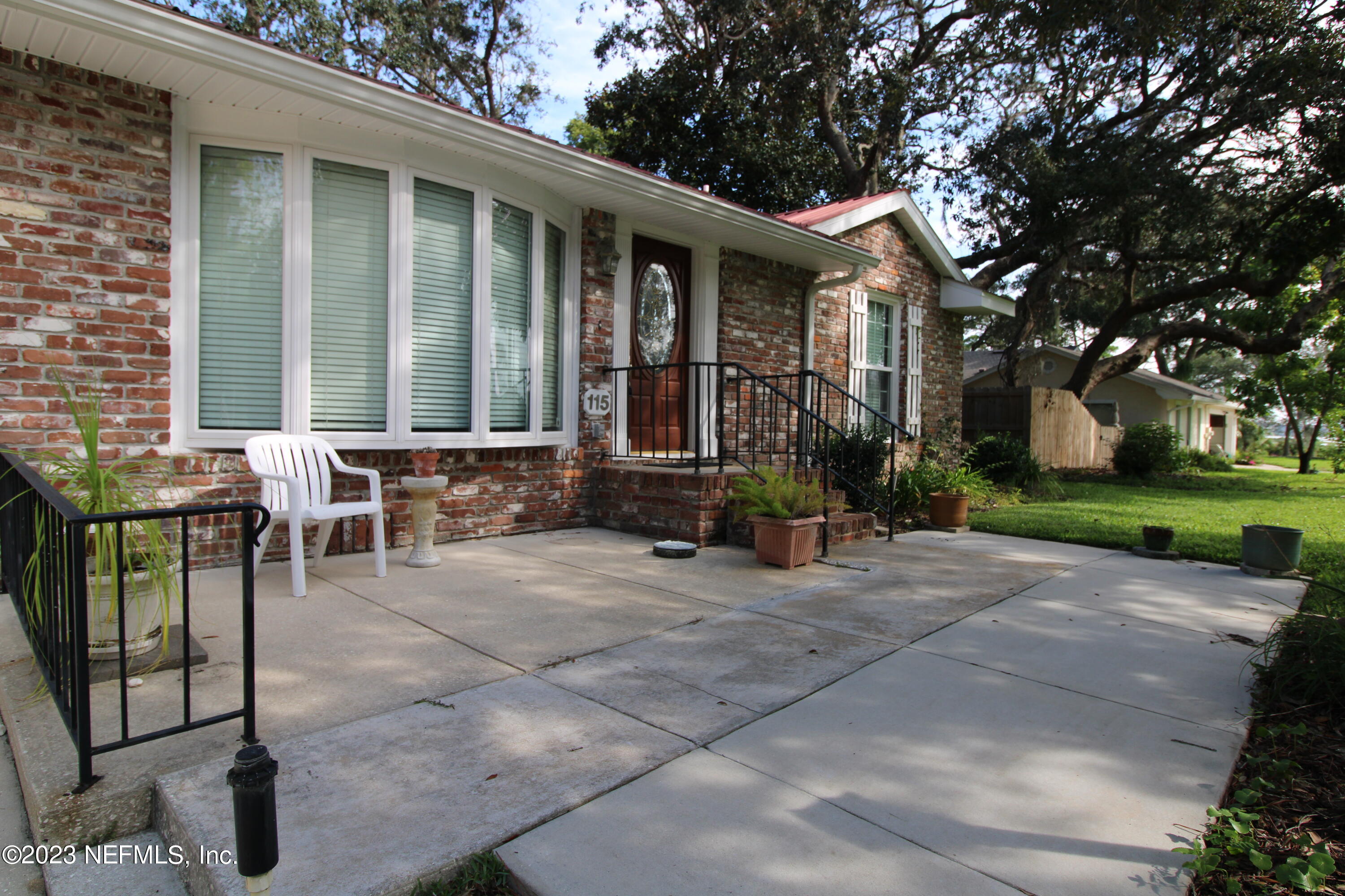 115 Porpoise Road St. Augustine, FL 32086 - Photo 3 of 41 Large Front Patio