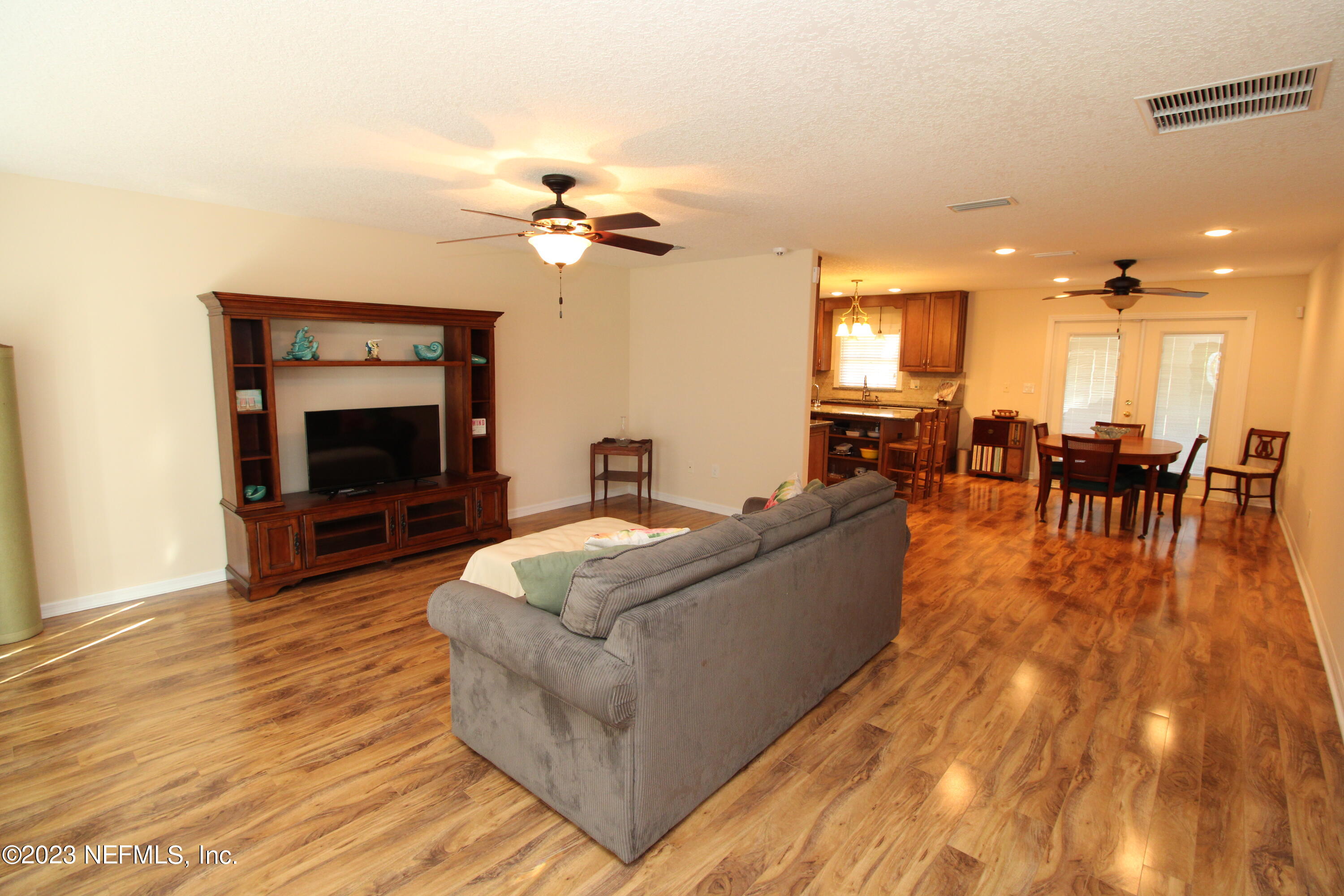 115 Porpoise Road St. Augustine, FL 32086 - Photo 6 of 41 LR 2
