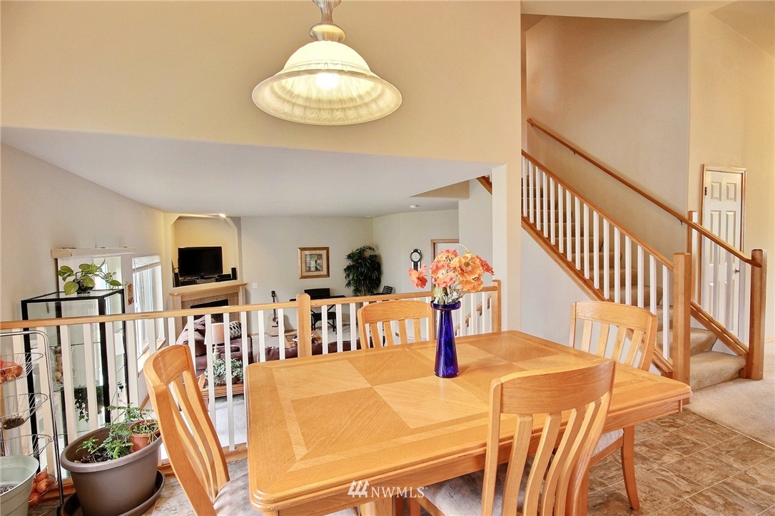 5204 Northeast 5th Place Renton, WA 98059 - Photo 9 of 20