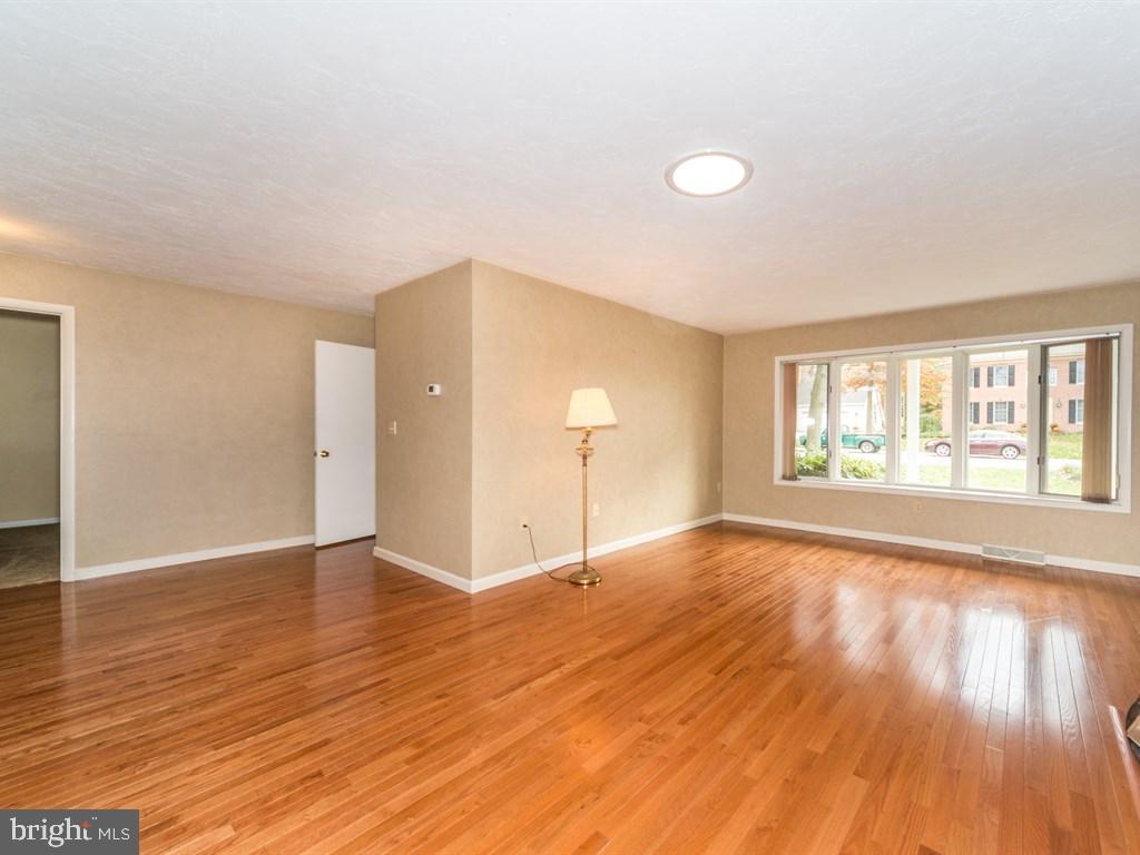 13 Timber Lane Hanover, PA 17331 - Photo 4 of 23 Gallery Image 4