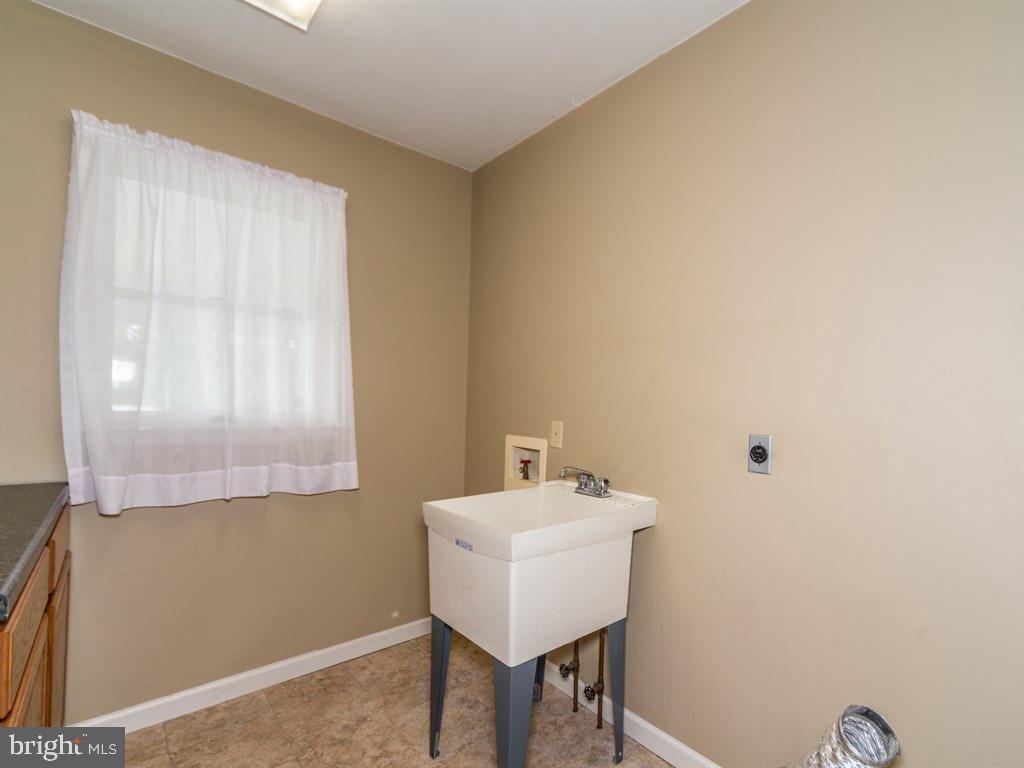 13 Timber Lane Hanover, PA 17331 - Photo 8 of 23 Gallery Image 8