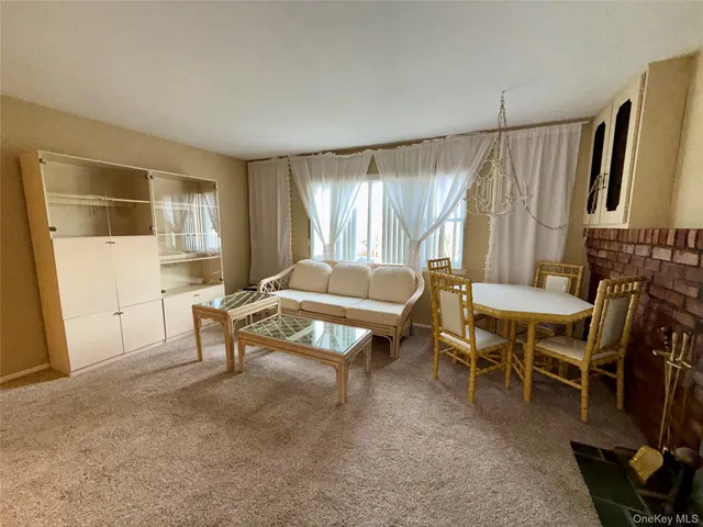 $5,300 | 15 Sherry Lane, Hauppauge, NY 11788