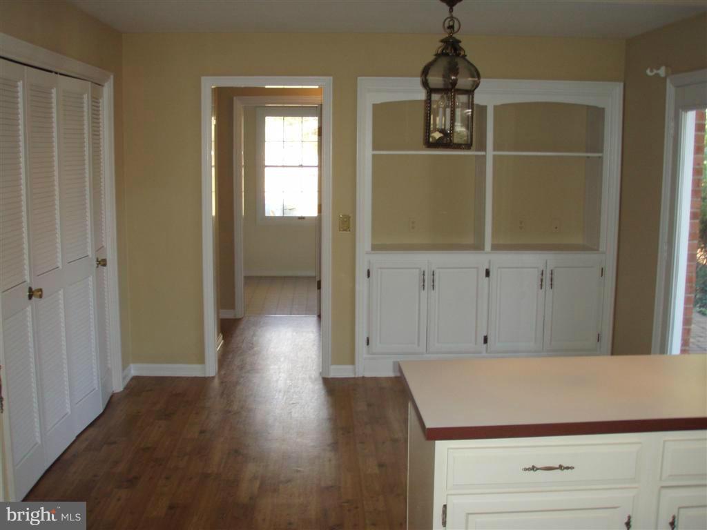 11508 Fox Hill Road Culpeper, VA 22701 - Photo 4 of 28 Kitchen