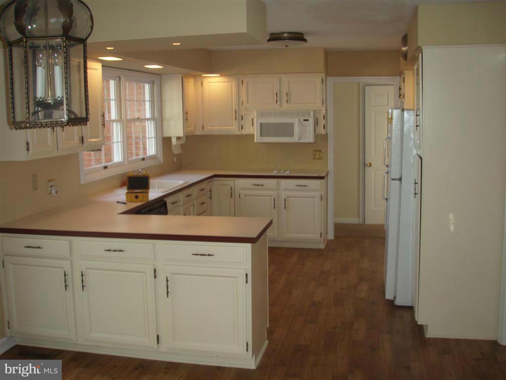 11508 Fox Hill Road Culpeper, VA 22701 - Photo 9 of 28 Kitchen
