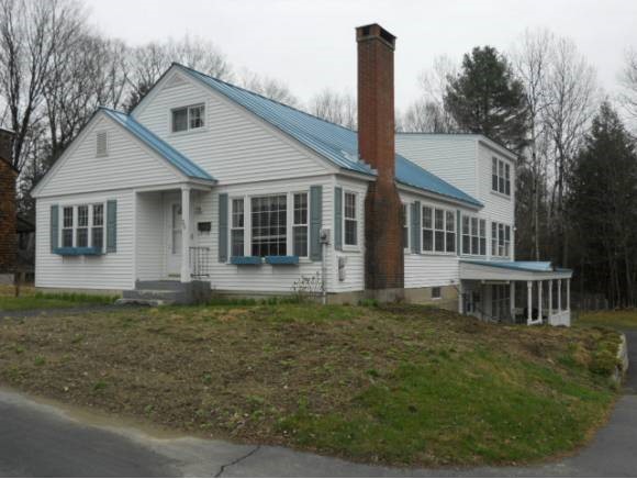25 Smith Street Springfield, VT 05156 - Photo 1 of 19