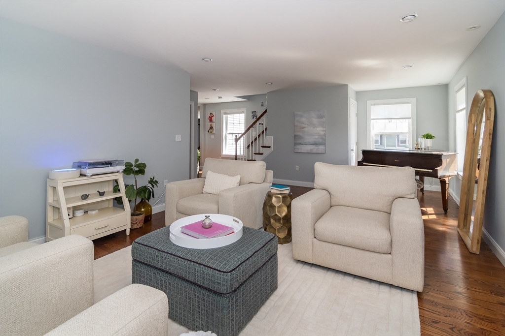 9 Shore Road Natick, MA 01760 - Photo 11 of 29