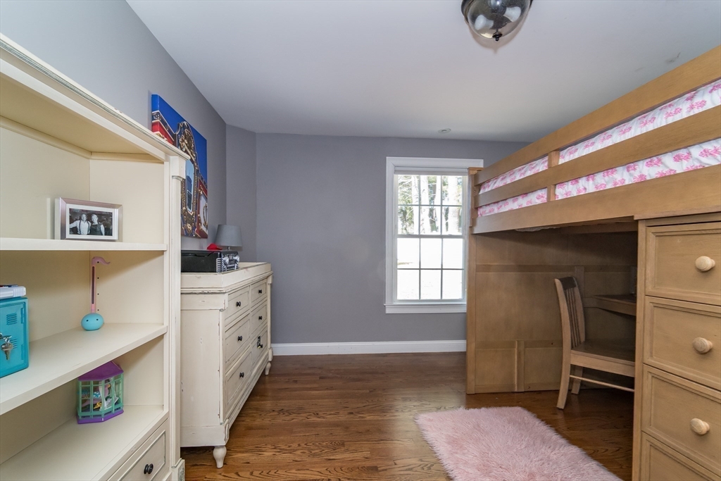 9 Shore Road Natick, MA 01760 - Photo 17 of 29