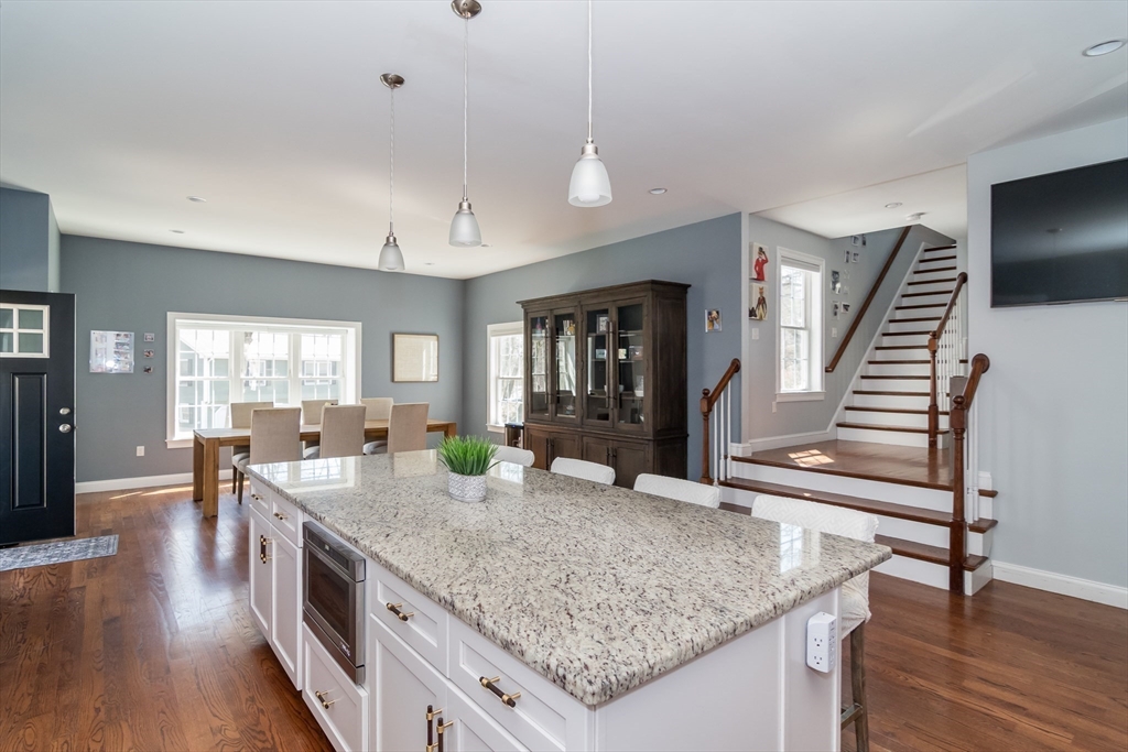 9 Shore Road Natick, MA 01760 - Photo 6 of 29