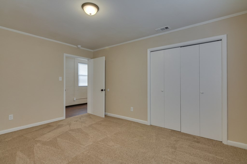 2313 Old McDuffie Road Augusta, GA 30906 - Photo 11 of 32 Gallery Image 11