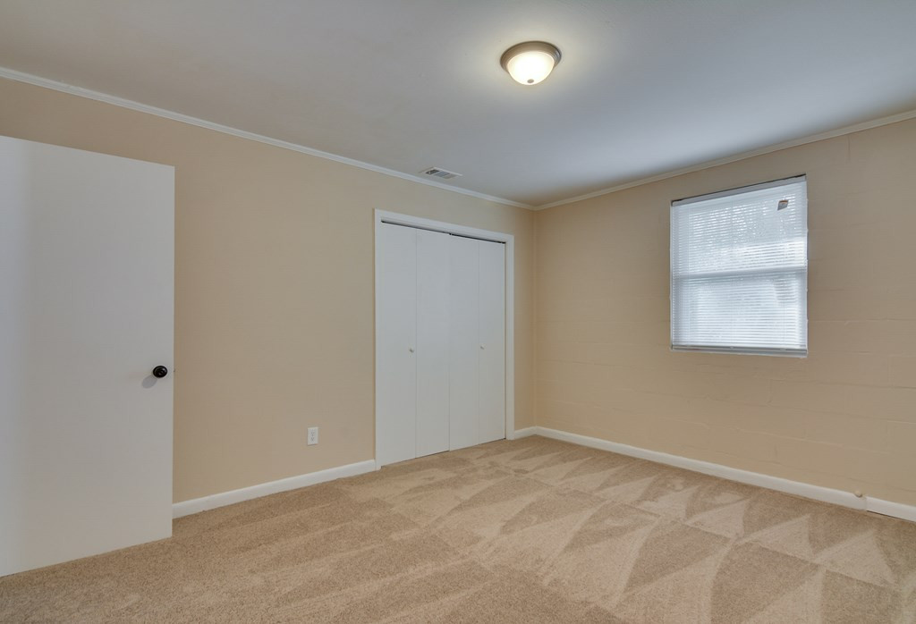 2313 Old McDuffie Road Augusta, GA 30906 - Photo 10 of 32 Gallery Image 10
