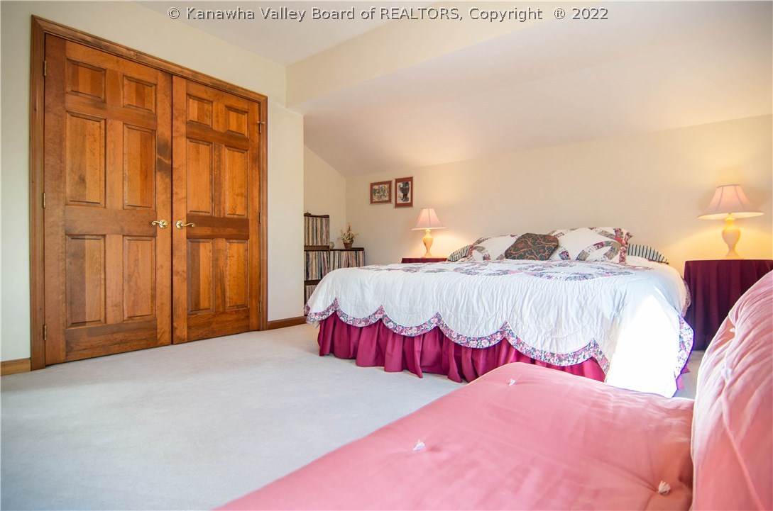 1589 Hampton Road Charleston, WV 25314 - Photo 20 of 29 Gallery Image 20