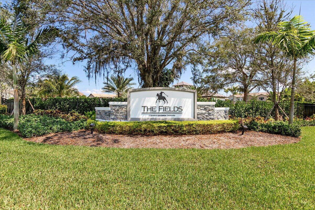8311 Pedigree Circle Lake Worth, FL 33467 - Photo 5 of 37 a view of a park that has a tree
