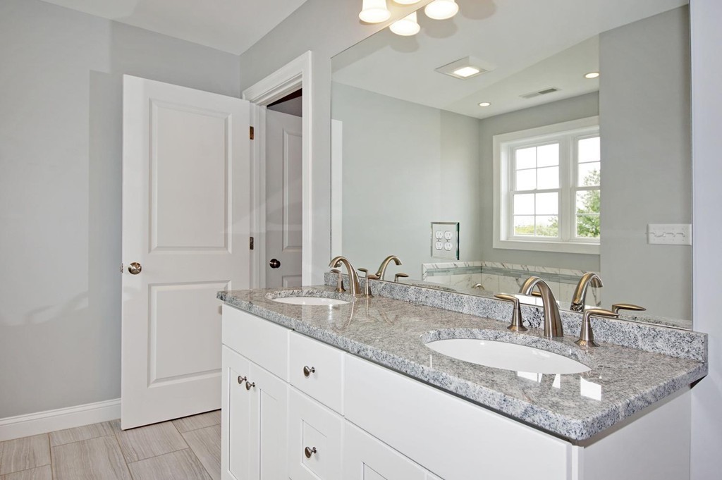 35 Cutter Hill Road, Unit 35 Arlington, MA 02474 - Photo 19 of 25