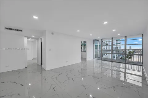 $455,000 | 301 174th Street, Unit 820, Sunny Isles Beach, FL 33160