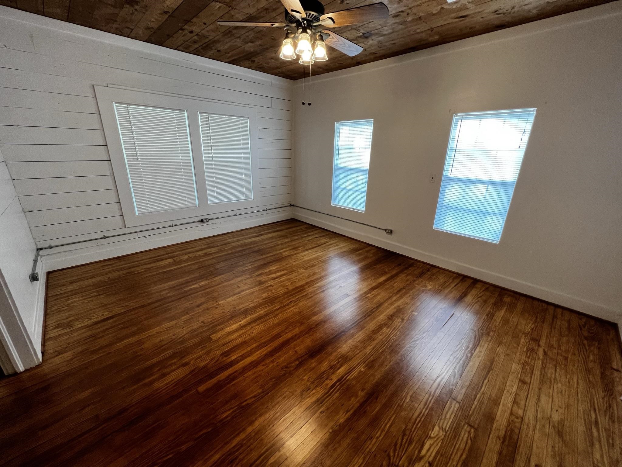 170 South 4th Street Silsbee, TX 77656 - Photo 9 of 26