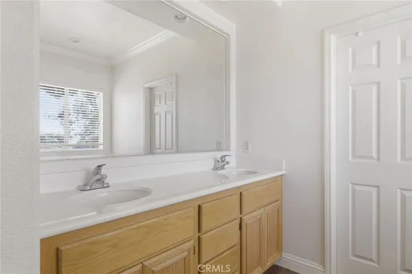 $4,000 | 32935 Adelante Street, Temecula, CA 92592
