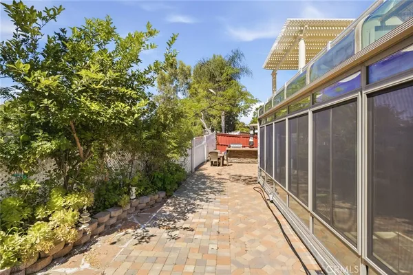 $4,000 | 32935 Adelante Street, Temecula, CA 92592