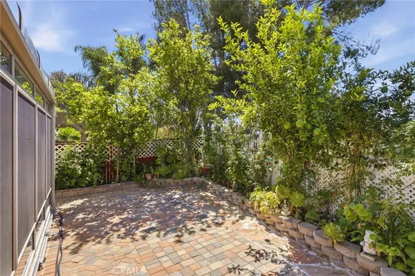 $4,000 | 32935 Adelante Street, Temecula, CA 92592