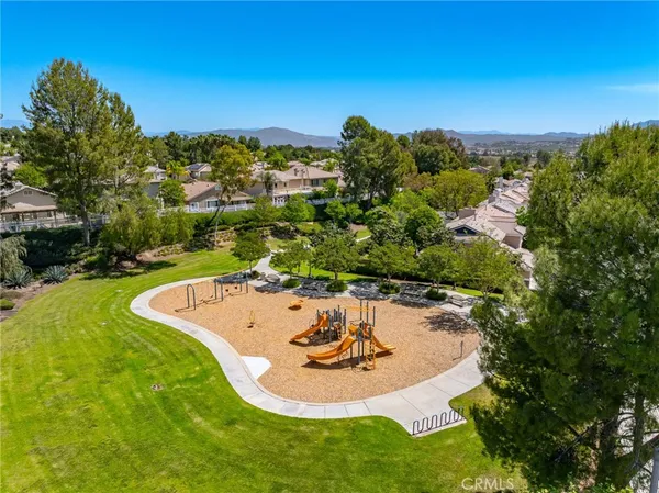 $4,000 | 32935 Adelante Street, Temecula, CA 92592