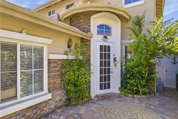 $4,000 | 32935 Adelante Street, Temecula, CA 92592