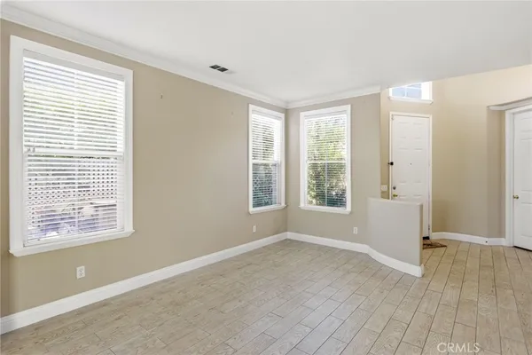 $4,000 | 32935 Adelante Street, Temecula, CA 92592
