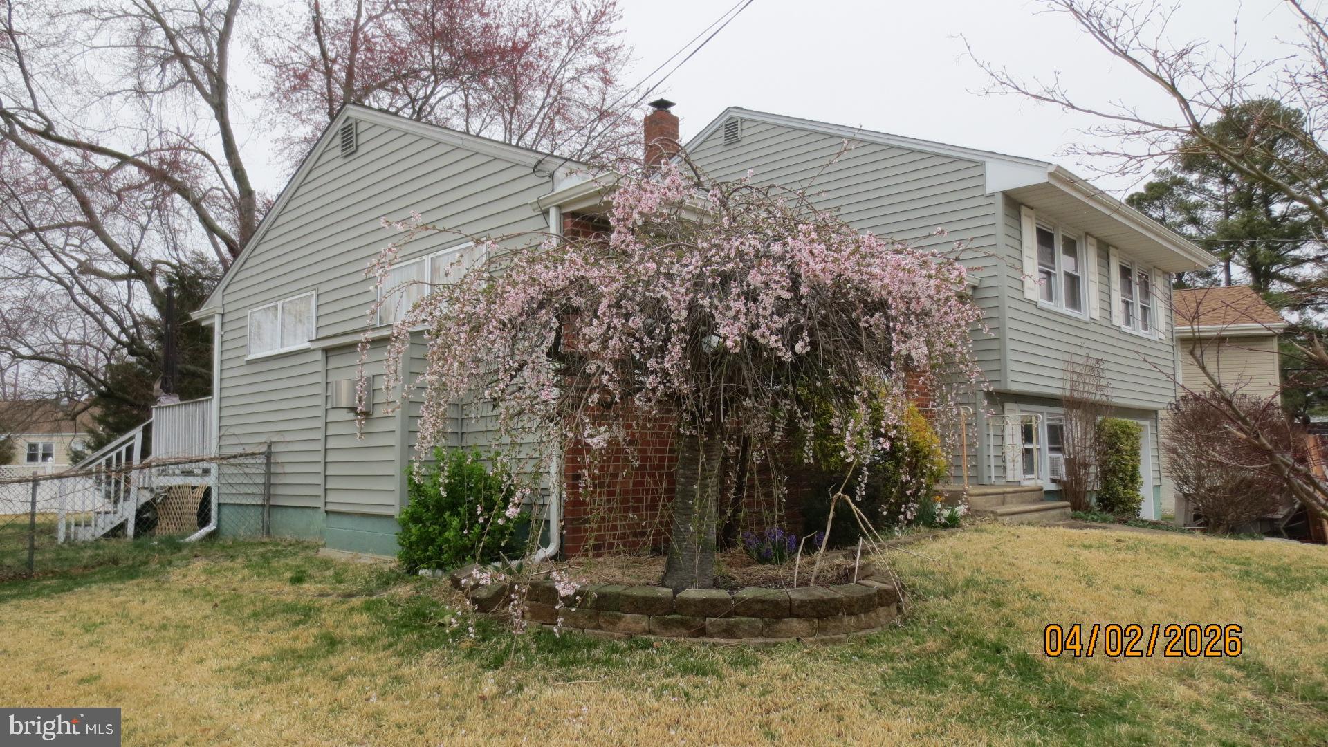 13 Winding Way Hamilton, NJ 08620 - Photo 2 of 2