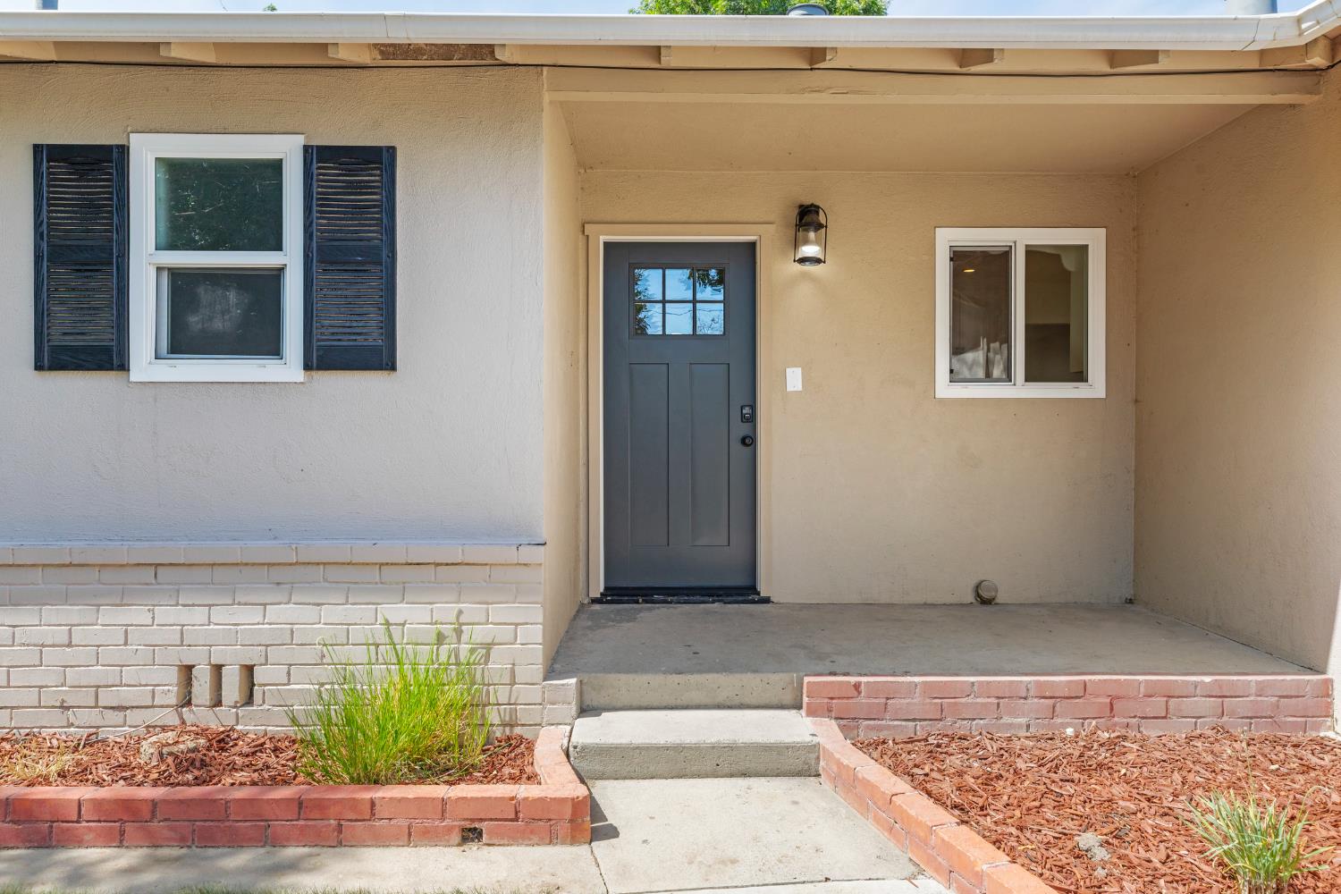 1709 Barbara Way Modesto, CA 95350 - Photo 5 of 45