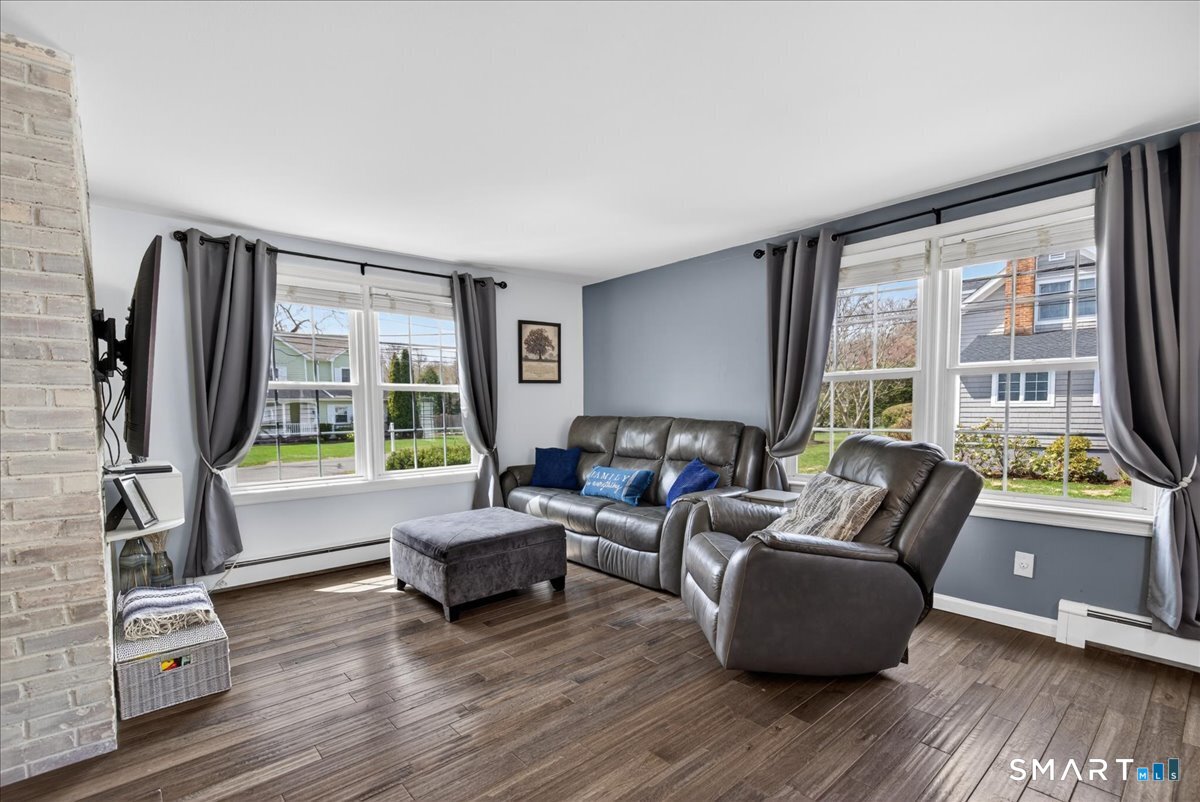 10 Scott Street Norwalk, CT 06851 - Photo 12 of 40