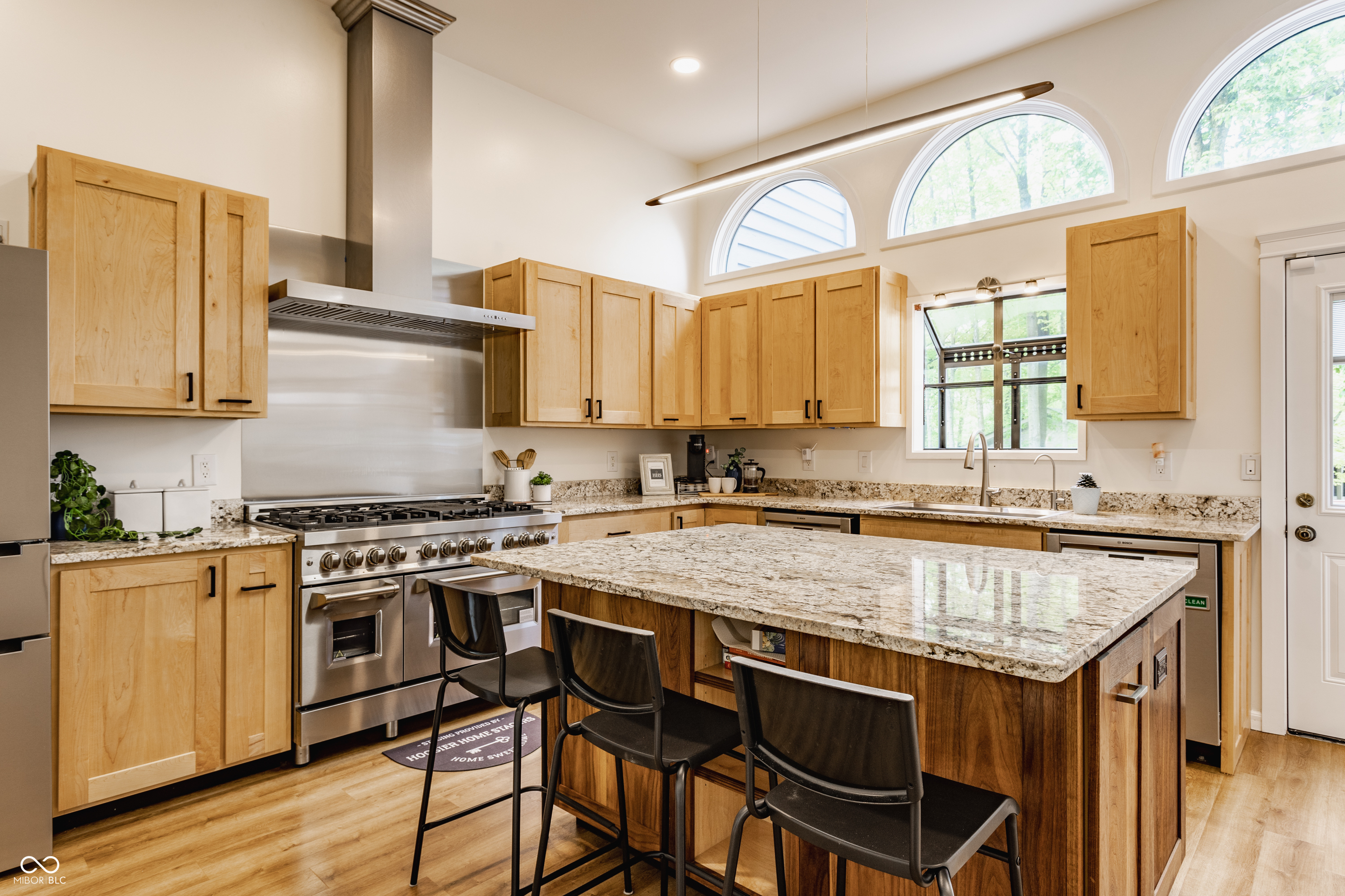 12469 Spring Mill Road Carmel, IN 46032 - Photo 13 of 66