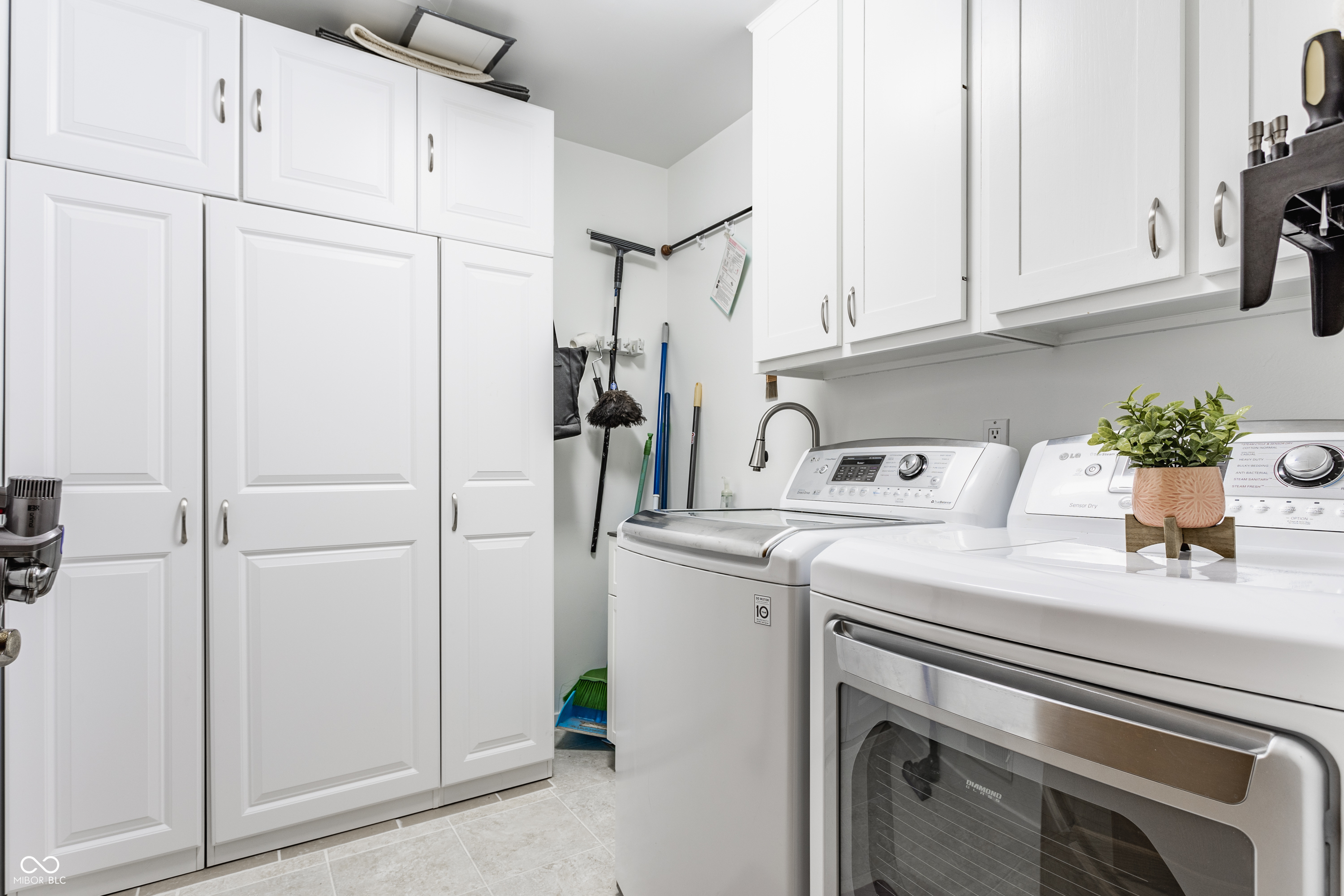 12469 Spring Mill Road Carmel, IN 46032 - Photo 30 of 66