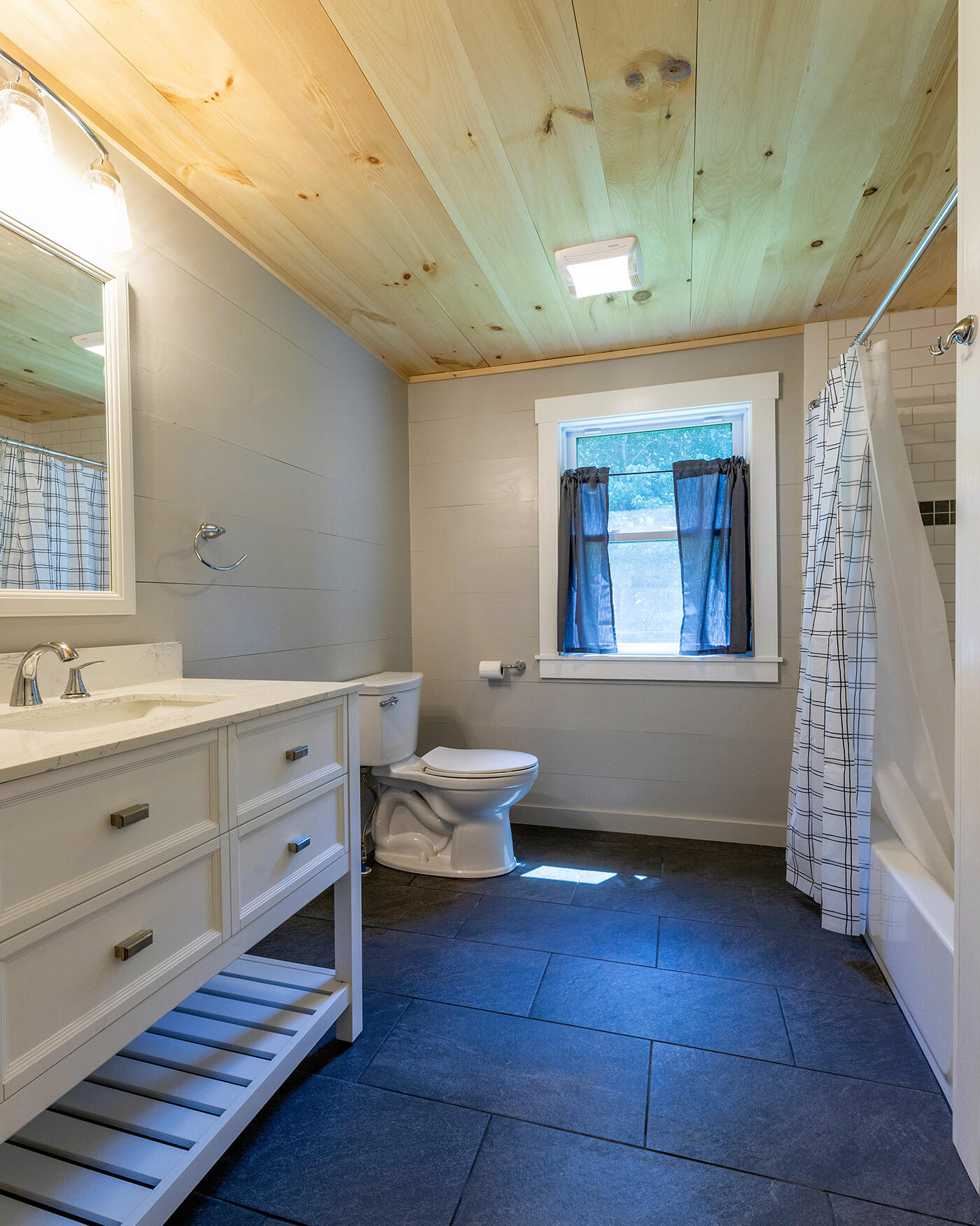 224 Augusta Road Washington, ME 04574 - Photo 18 of 34 IMG_8098