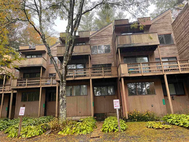 $295,000 | 136 Grand Hollow Road, Unit 13, Warren, VT 05674