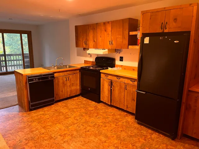 $295,000 | 136 Grand Hollow Road, Unit 13, Warren, VT 05674