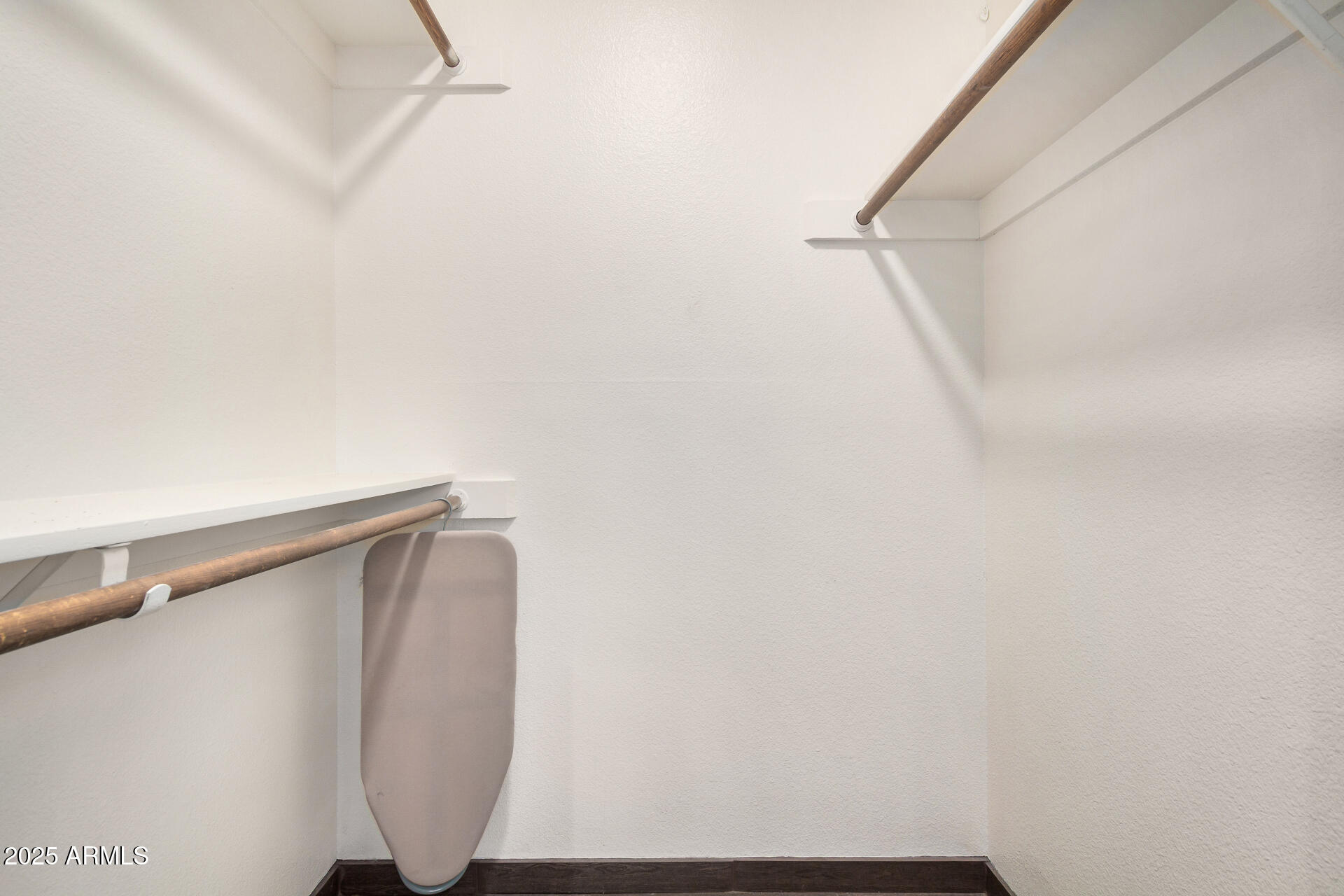 10449 North 9th Street Phoenix, AZ 85020 - Photo 22 of 40 Primary Closet