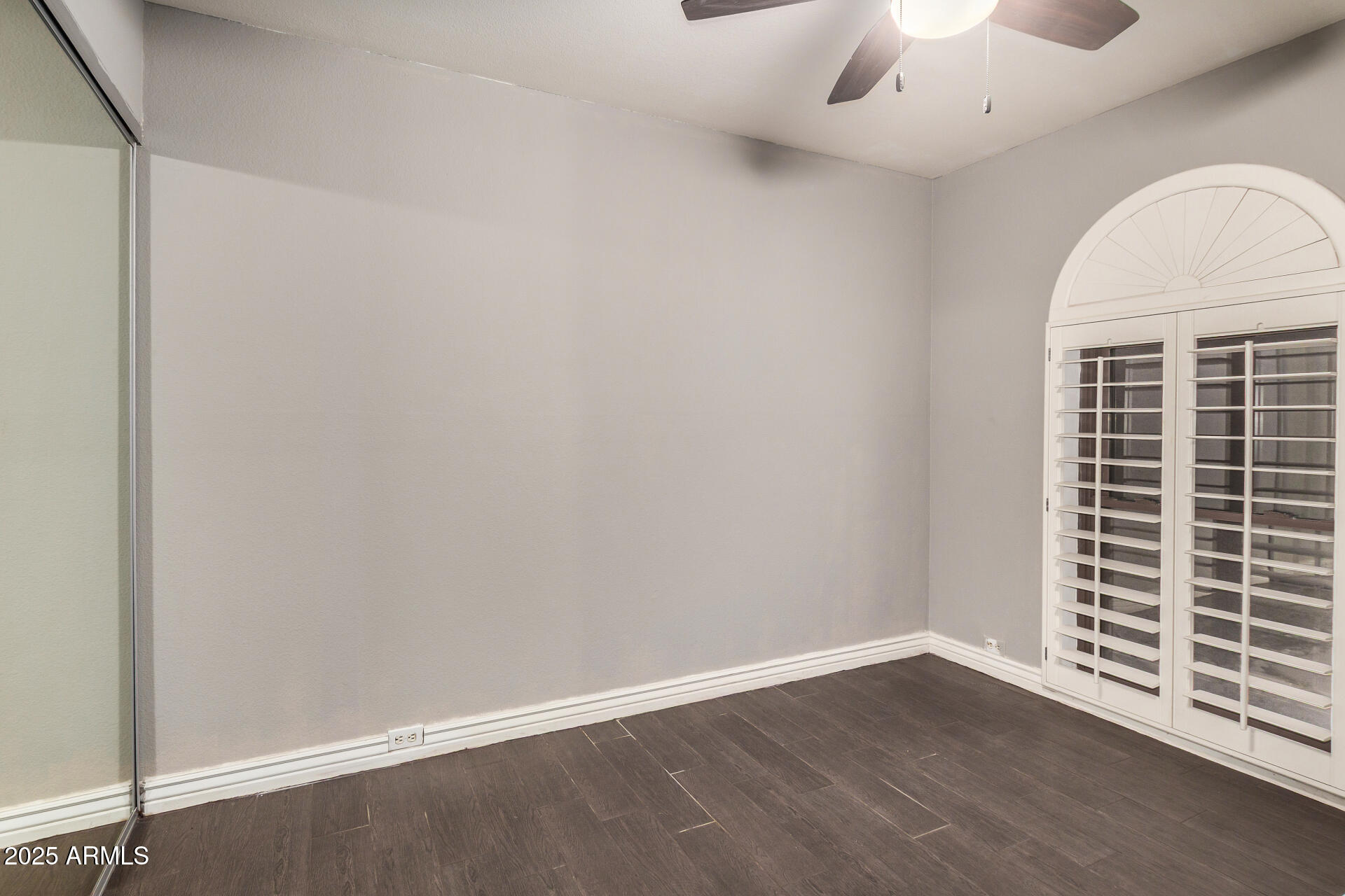 10449 North 9th Street Phoenix, AZ 85020 - Photo 27 of 40 Bedroom 3