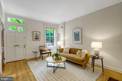$925,000 | 707 10th Street Southeast, Washington, DC 20003