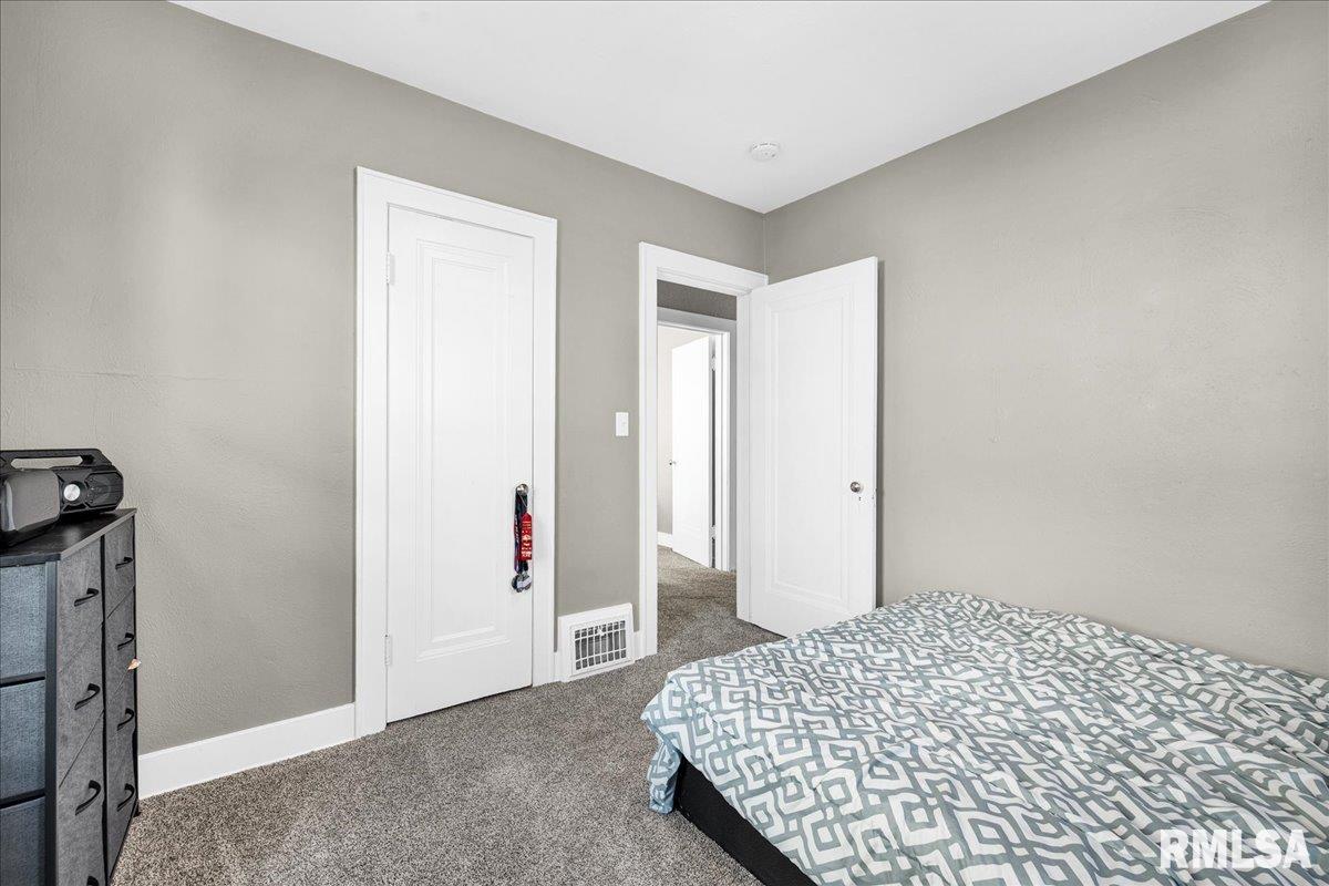 602 Ridge Street Washington, IL 61571 - Photo 12 of 37