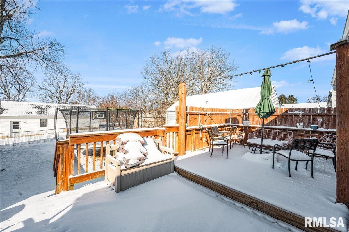 602 Ridge Street Washington, IL 61571 - Photo 6 of 37