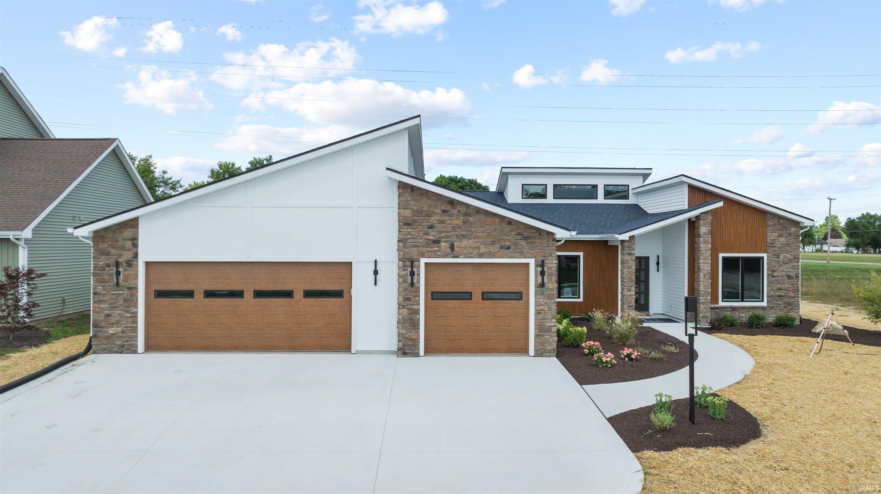 619 Grantham Passage Fort Wayne, IN 46845 - Photo 18 of 27